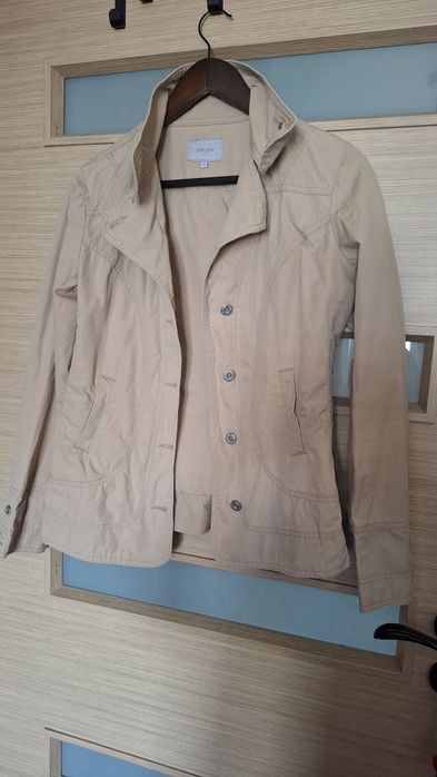 Jasna marynarka na lato