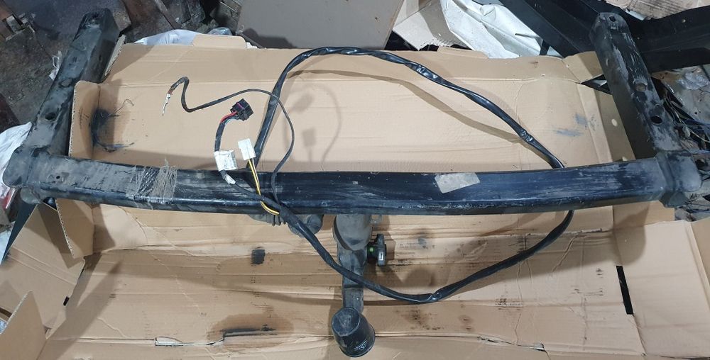 Фаркоп AUDI A6 C6 Прицепне