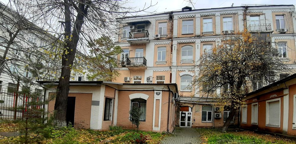 Продам 3кім.к Київ Центр Антоновича Метро"Олімпійська"-2хв! ремонт