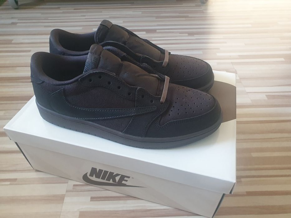 Air Jordan 1 Low Travis Scott Velvet Brown