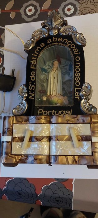 Capela com Nossa Senhora de Fátima