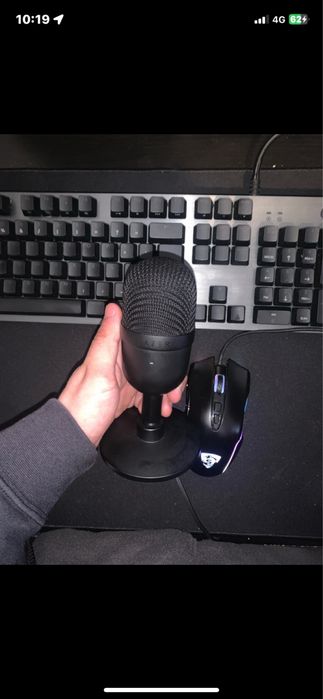 Teclado  rato e microfone  – Ótimo Negócio!