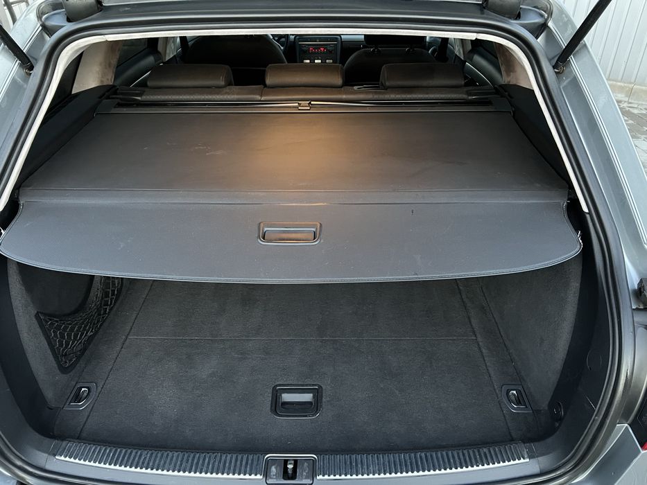 Audi a4b7 2,0 бензин