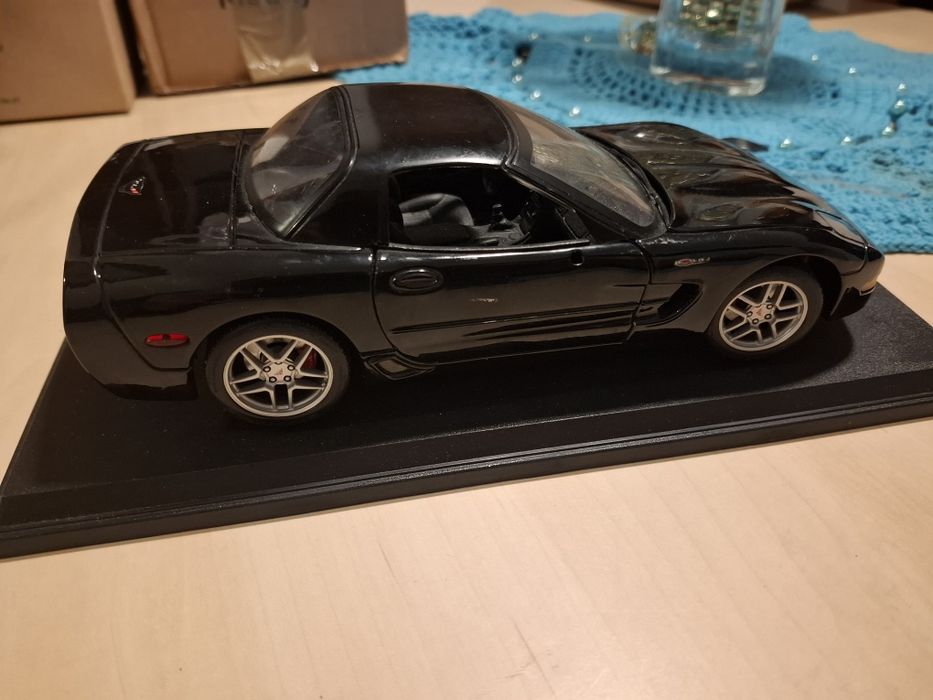 Chevrolet Corvette 1:18
