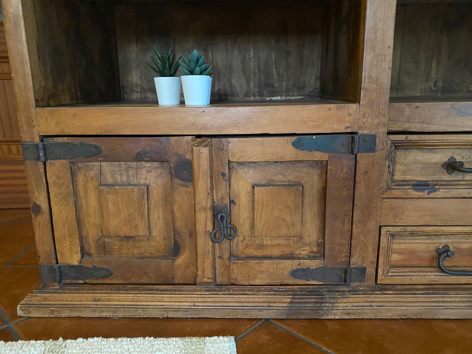 Móvel de sala de Pinho