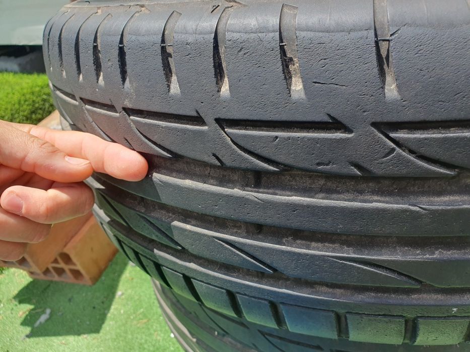 Jantes com pneus Bridgestone potenza s001