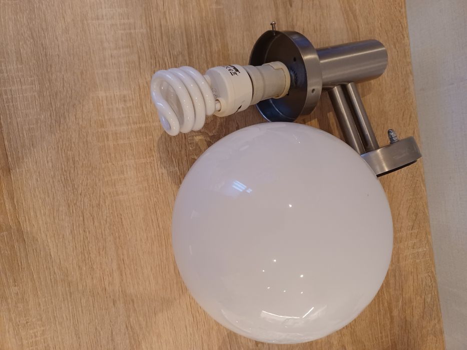 Lampa kinkiet oświetleniowy