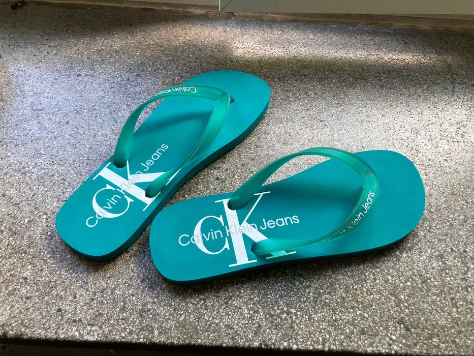 Calvin Klein Jeans japonki turkusowe 43