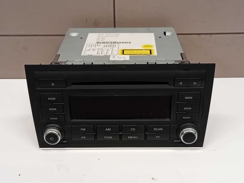 Radio Seat Exeo z KODEM 3R0/035/186