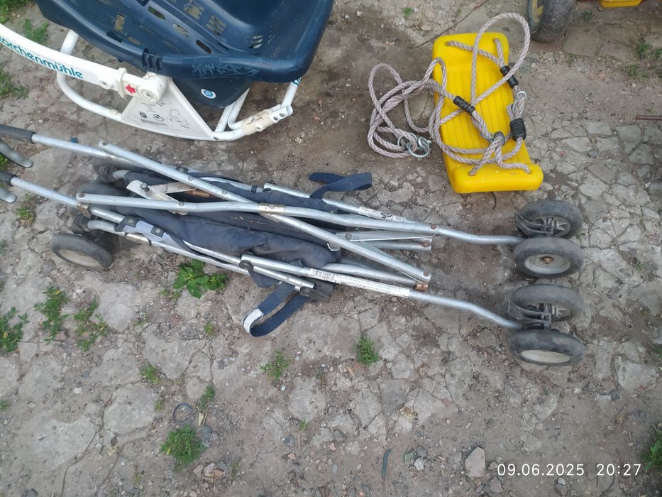 Іграшки,транспорт на запчастини