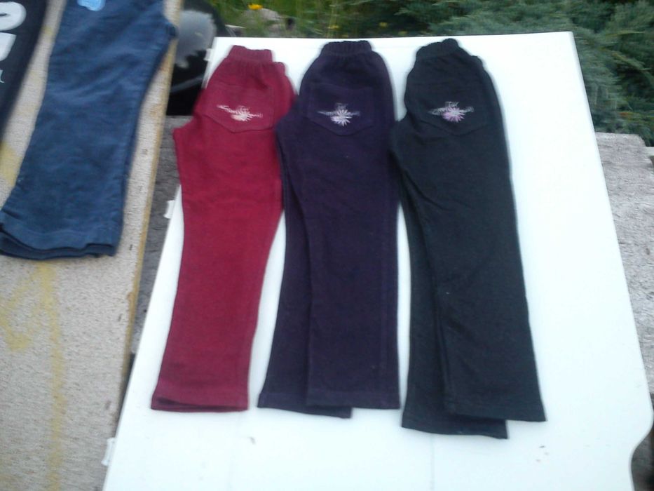 Ubrania. legginsy. spodnie dresowe. bawełna 110