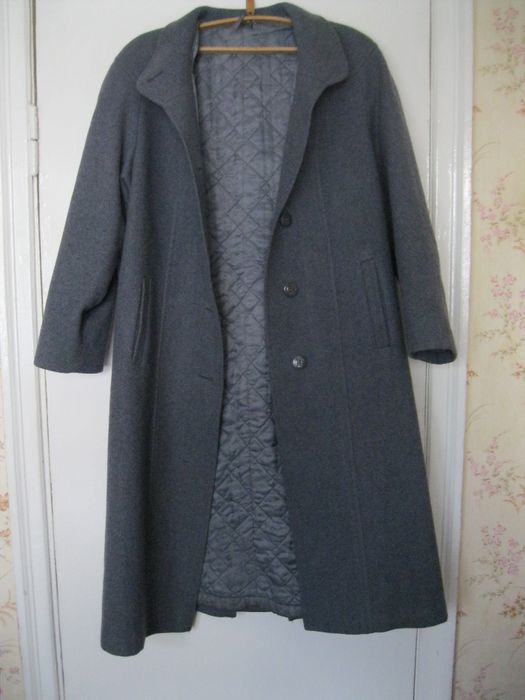 Пальто женское демисезонное на кокетке