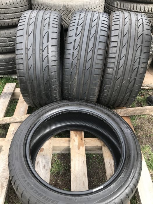 Комплект летних шин 225\45\17 Bridgestone Potenza s001