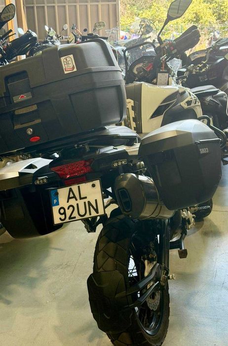 Moto Benelli TRK 502