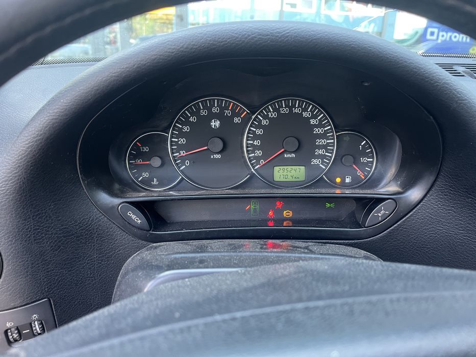 Продам Alfa Romeo 166 2.0