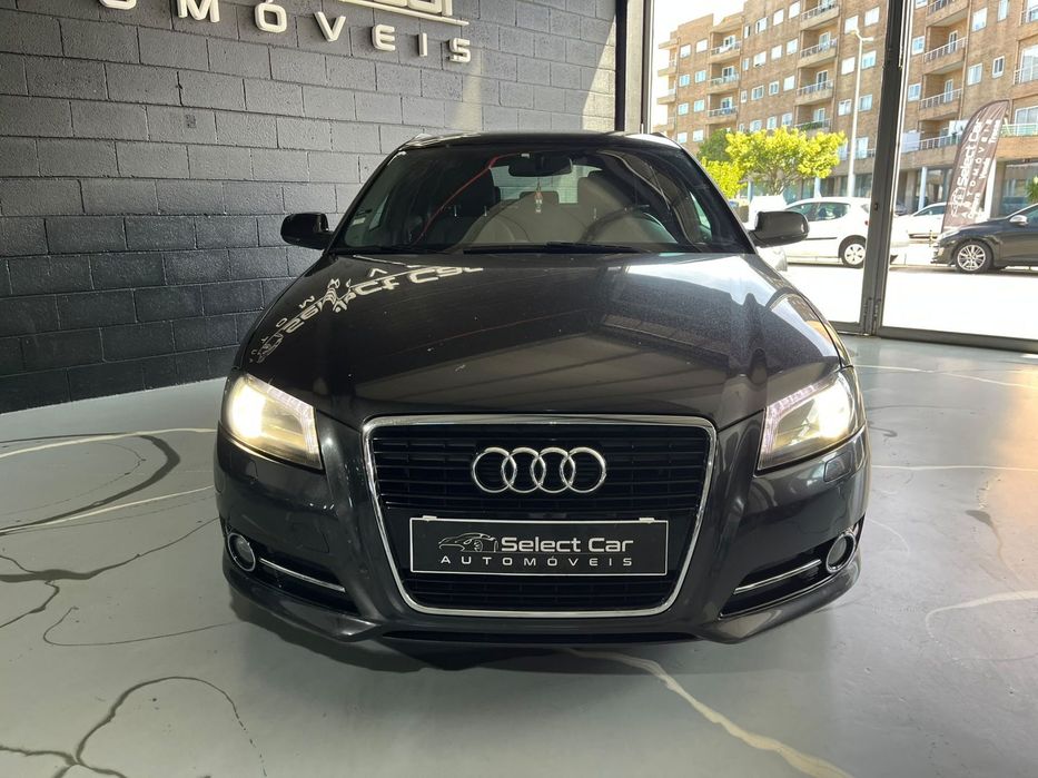 Audi A3 Sportback 1.6 TDI Attraction foto 3