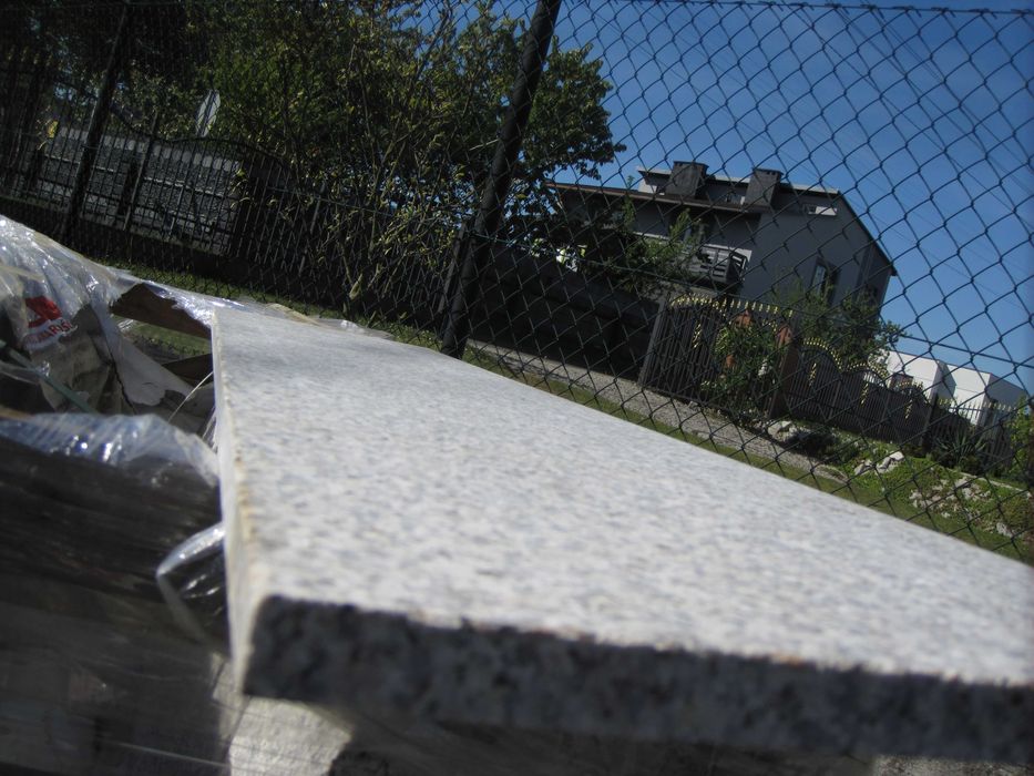 schody ,parapety granitowe 150x33x2 cm