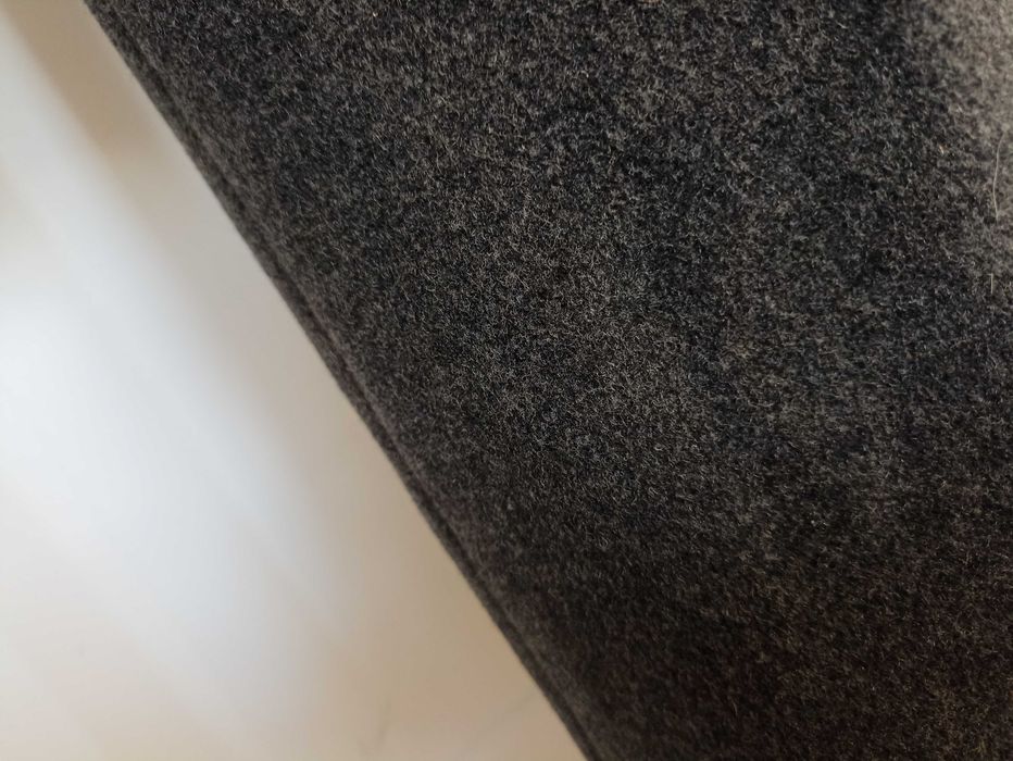 Grafitowy wełniany płaszcz klasyczny united colors of benetton