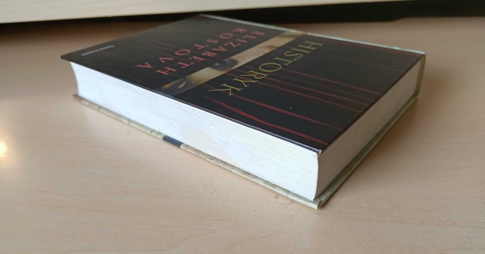 Historyk Elizabeth Kostova monumentalna opowieść o Drakuli Bestseller