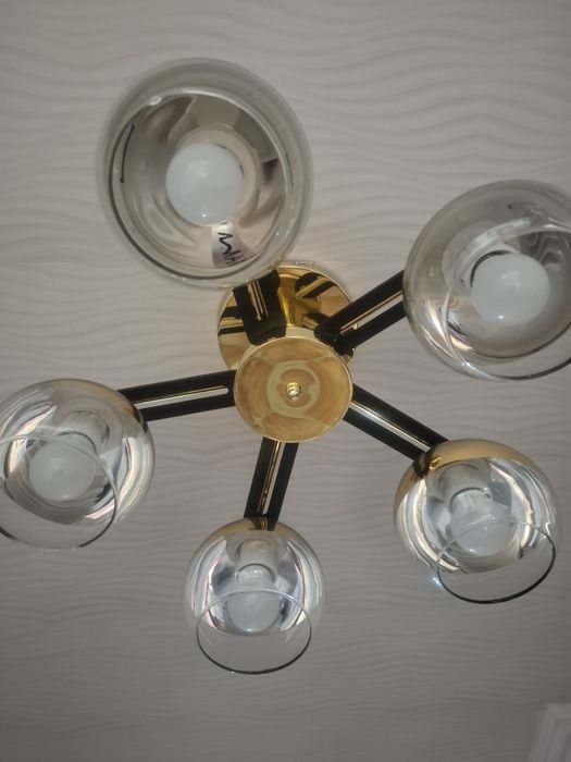 Sprzedam lampę sufitową