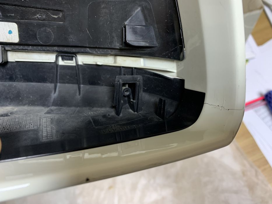 Кожух левого зеркала Mersedes Benz A21281008649650