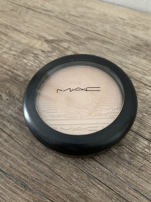 Iluminador MAC Extra Dimension Skinfinish