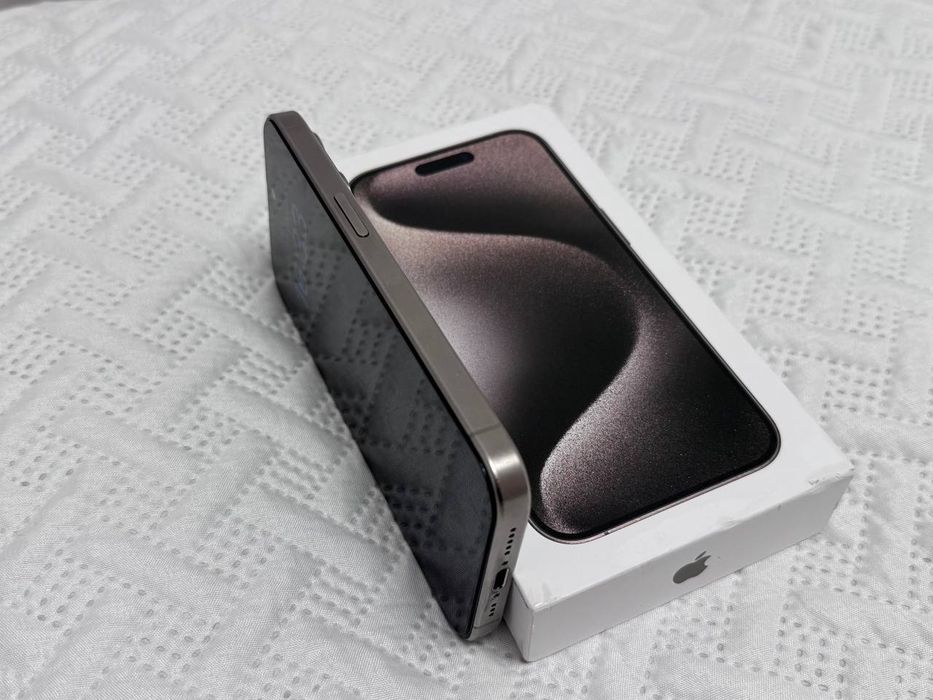 iPhone 15 Pro na 256GB, Natural