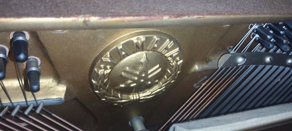 Piano Yamaha Oferta transporte e afinação