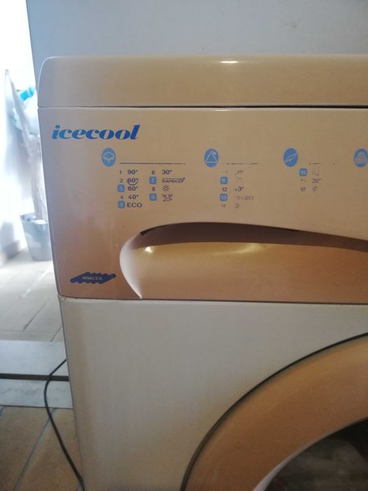 máquina de lavar roupa