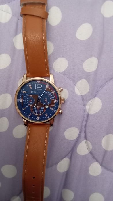 Relógio castanho homem