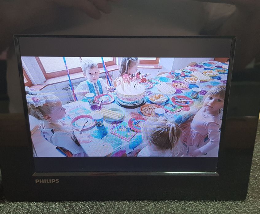Цифровая фоторамка Philips SPF2017/10