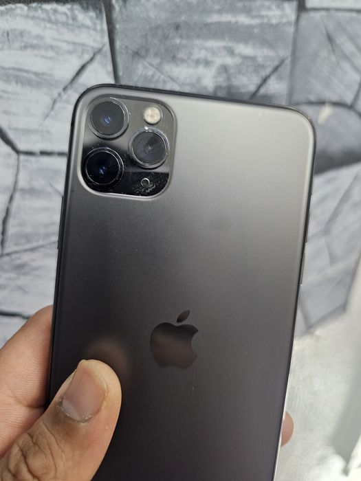 Iphone 11 pro max..64gb