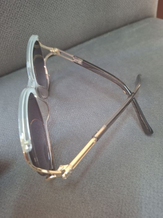 Vendo oculos de sol