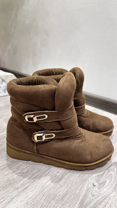 Зимові чоботи 38