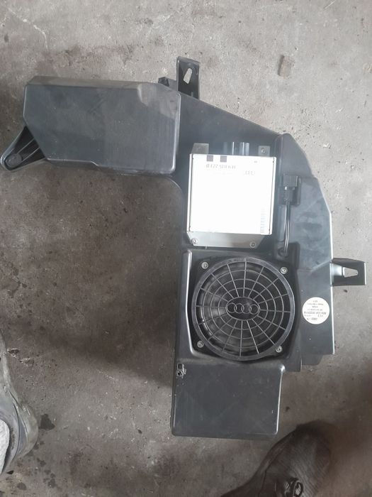 Subwoofer,wzmacniacz Audi a4 b7