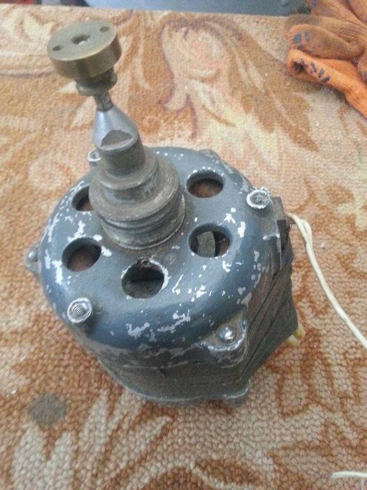 електродвигун 220 вольт, 300