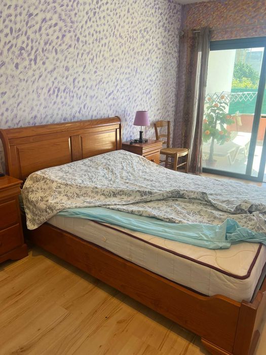 Cama de casal com colchão