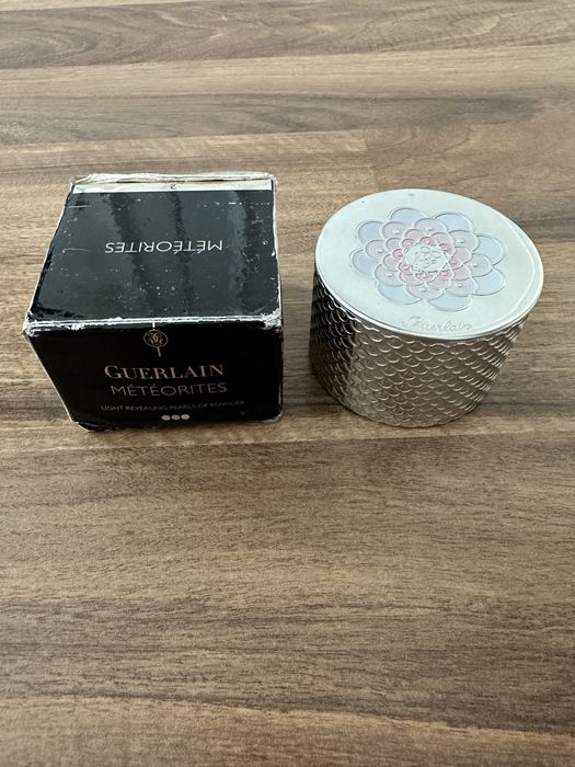 Guerlain Météorites rozswietlajace pudrowe perelki 02 Clair