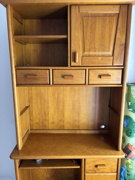 Secretaria com aparador