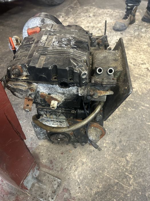 Silnik lombardini LDW 502 M3- M4 cały na części uszkodzony