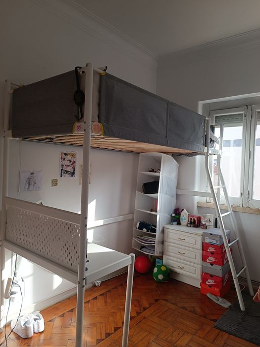 Vendo cama escritório do IKEA Semi Nova