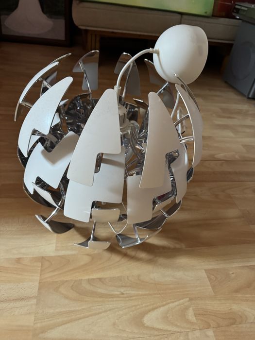 Candeeiro Ikea  branco e prateado