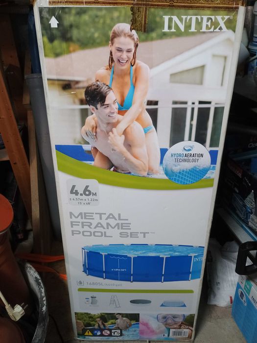 Basen INTEX 4.57x1.22 Metal Frame Pool Set