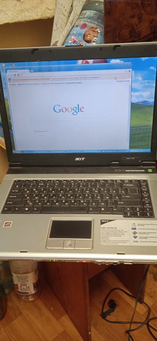 Ноутбук acer работает
