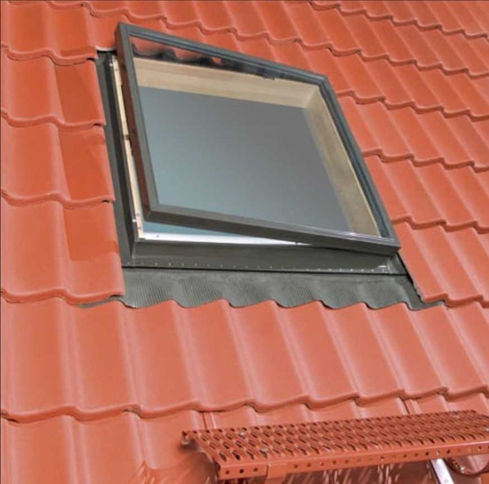 Wyłaz dachowy FAKRO WLI 86x87