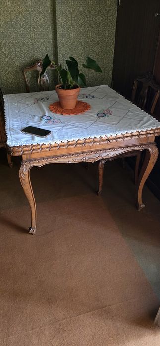 Conjunto de sala de estar em carvalho francês