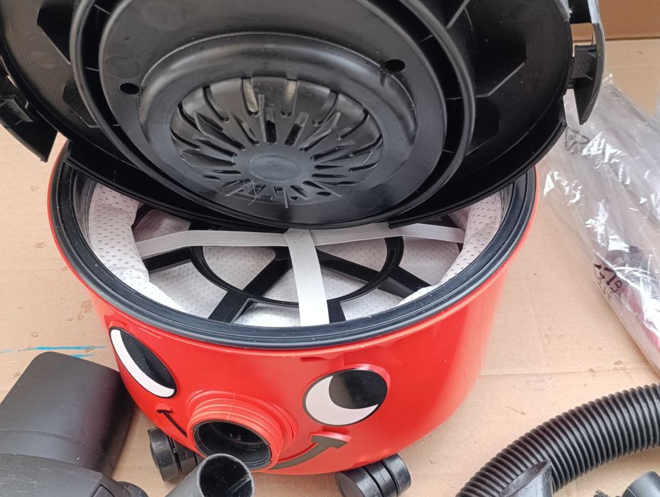 Odkurzacz przemysłowy domowy premium Numatic Henry HVR200