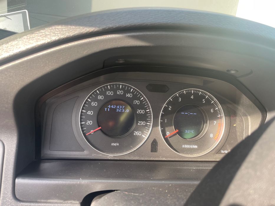 Volvo V70 III 2008r. 2.0 145km
