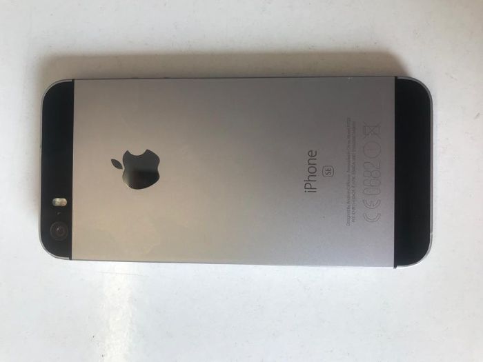 iPhone SE (1ª Geração) - 128 GB (Preto)