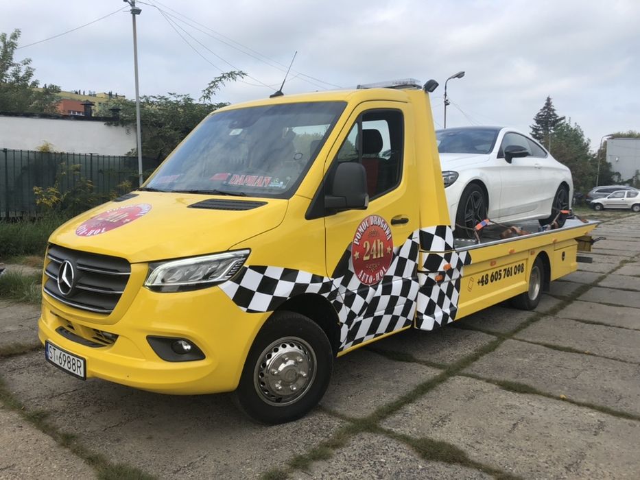 Transport Maszyn Pomoc Drogowa Katowice Holowanie Ciężarówek Tir